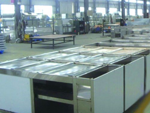 半成品区的厨具卫具 隐蔽战场上的品质博弈
